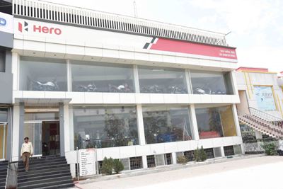 hero bike showroom near me